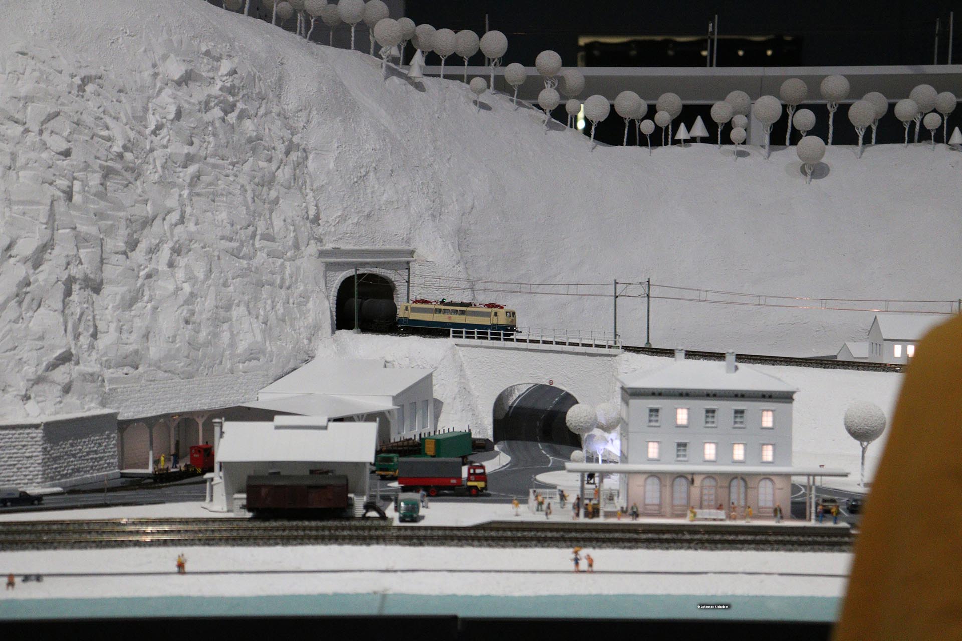 Slideshow Bild 377 von 456